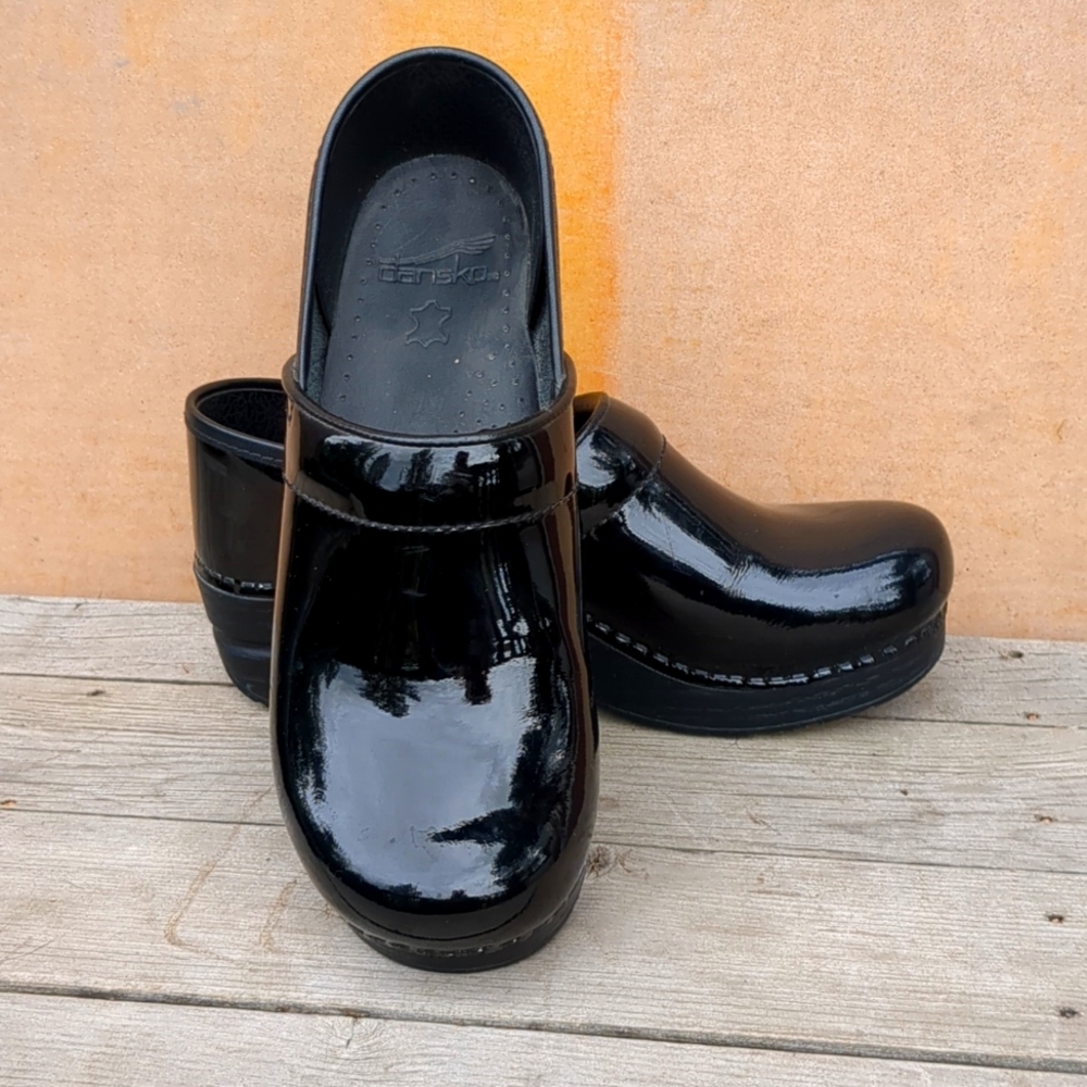 Dansko Vinal Clog